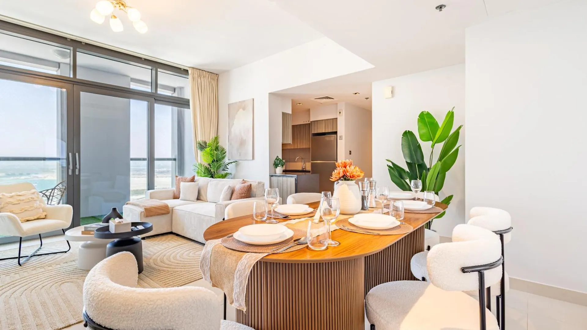 Families & Groups Paradise - 3 Min Walk To Reem Central Park And Beach - 10 People - Big Balcony - High Floor Abu Dhabi 0*,  Forenede Arabiske Emirater